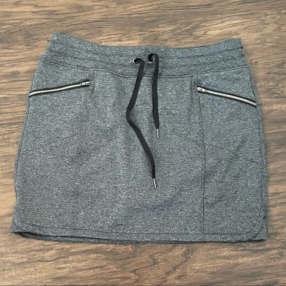 Tangerine Gray Athletic Skort with Drawstring and Zipper Pockets